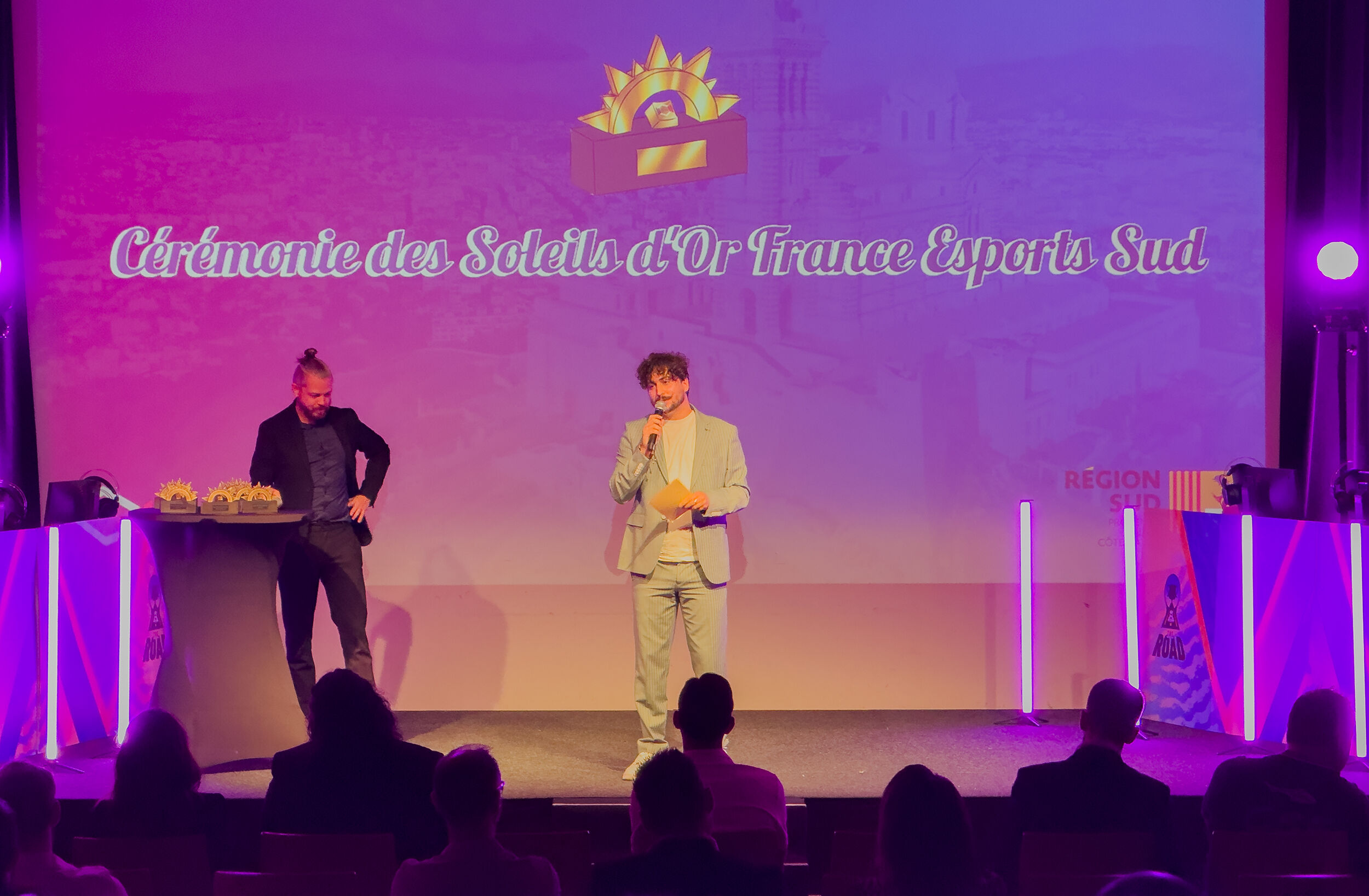 Remise des trophées de l'Esport Sud avec Co6nus