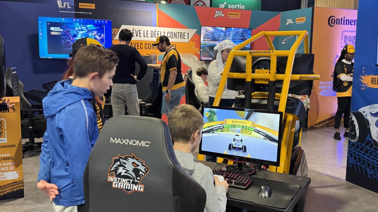 Stand-Continental-Animations-by-Centurio-paris games week