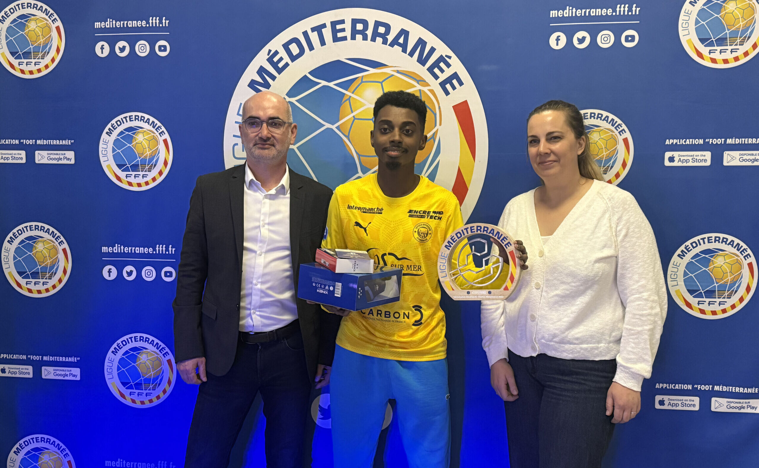 Remise du trophée vainqueurs finale ecoupe de France départemental